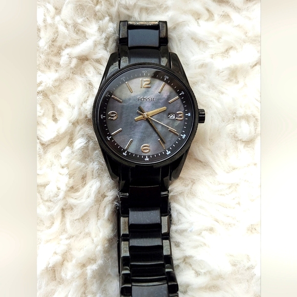 Fossil Black Watch with Abalone Face - Picture 1 of 6